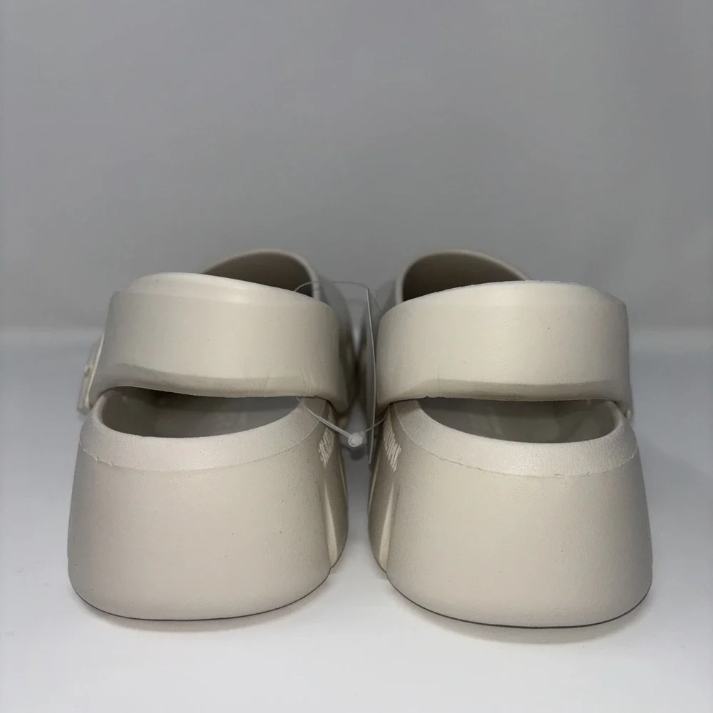 BIRKENSTOCK Unisex 43  Birki Flow EVA Sandal Slipper Eggshell